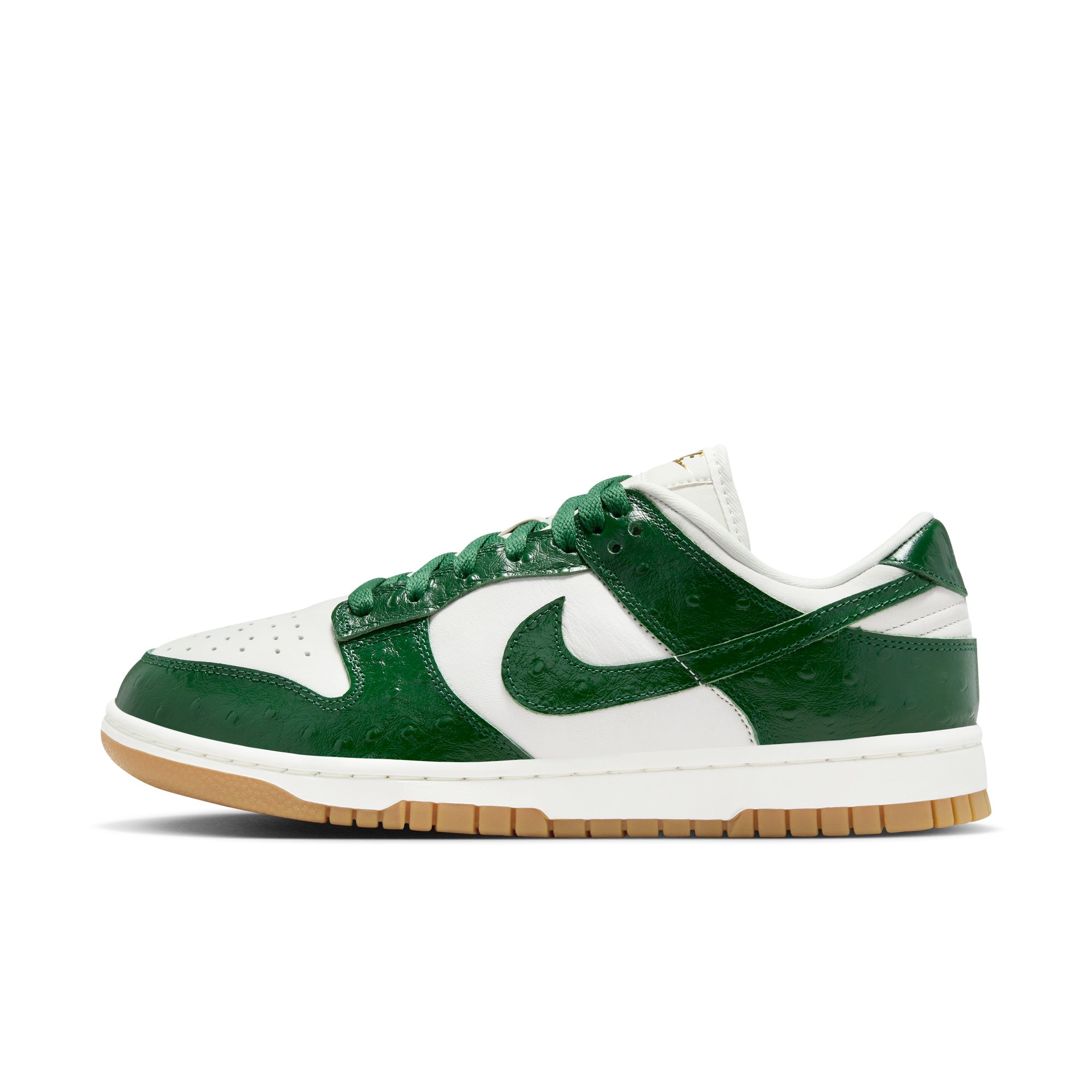 Compra Nike Dunk Low LX por PEN 649.90 Nike Peru