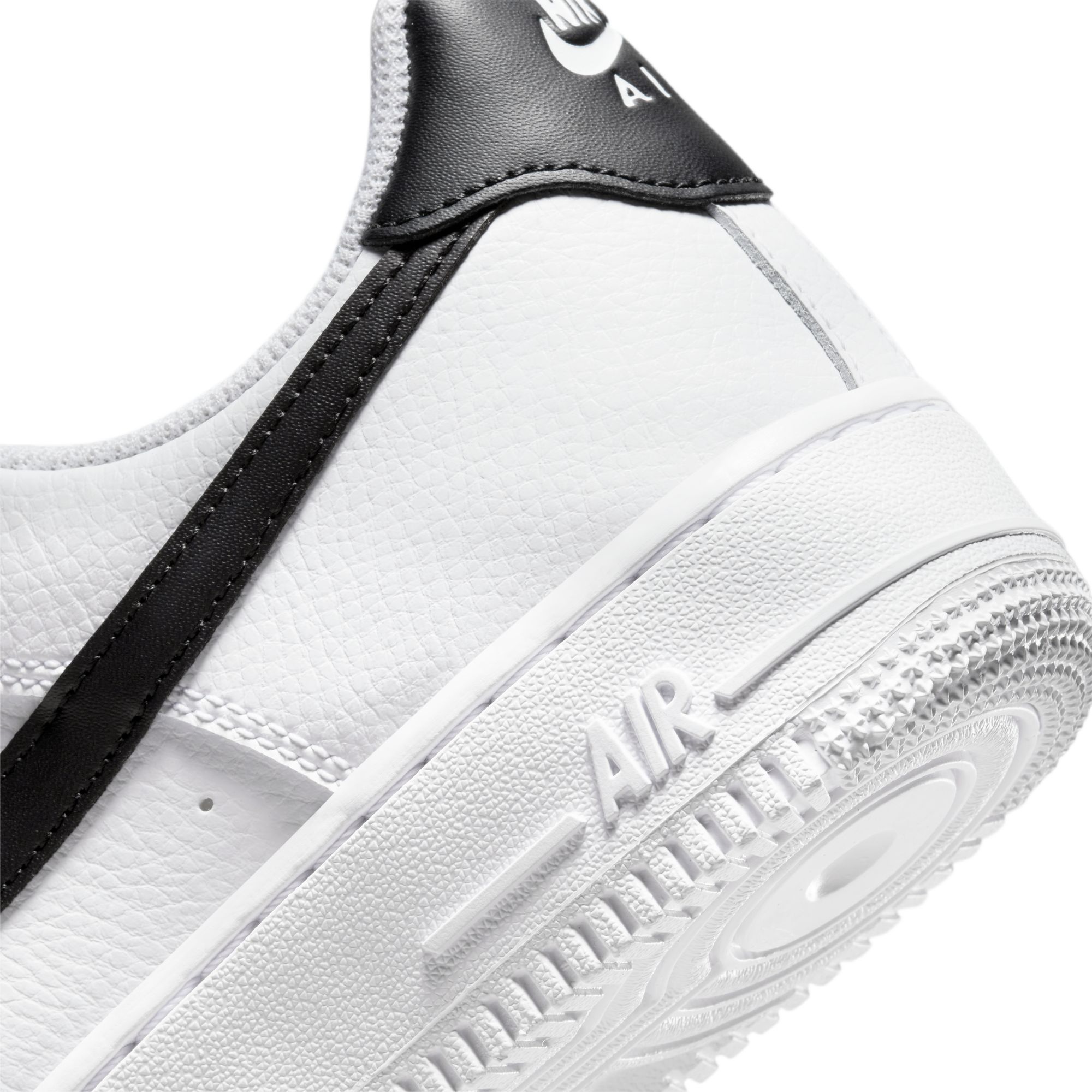 Compra Nike Air Force 1 07 por PEN 579.90 Nike Peru