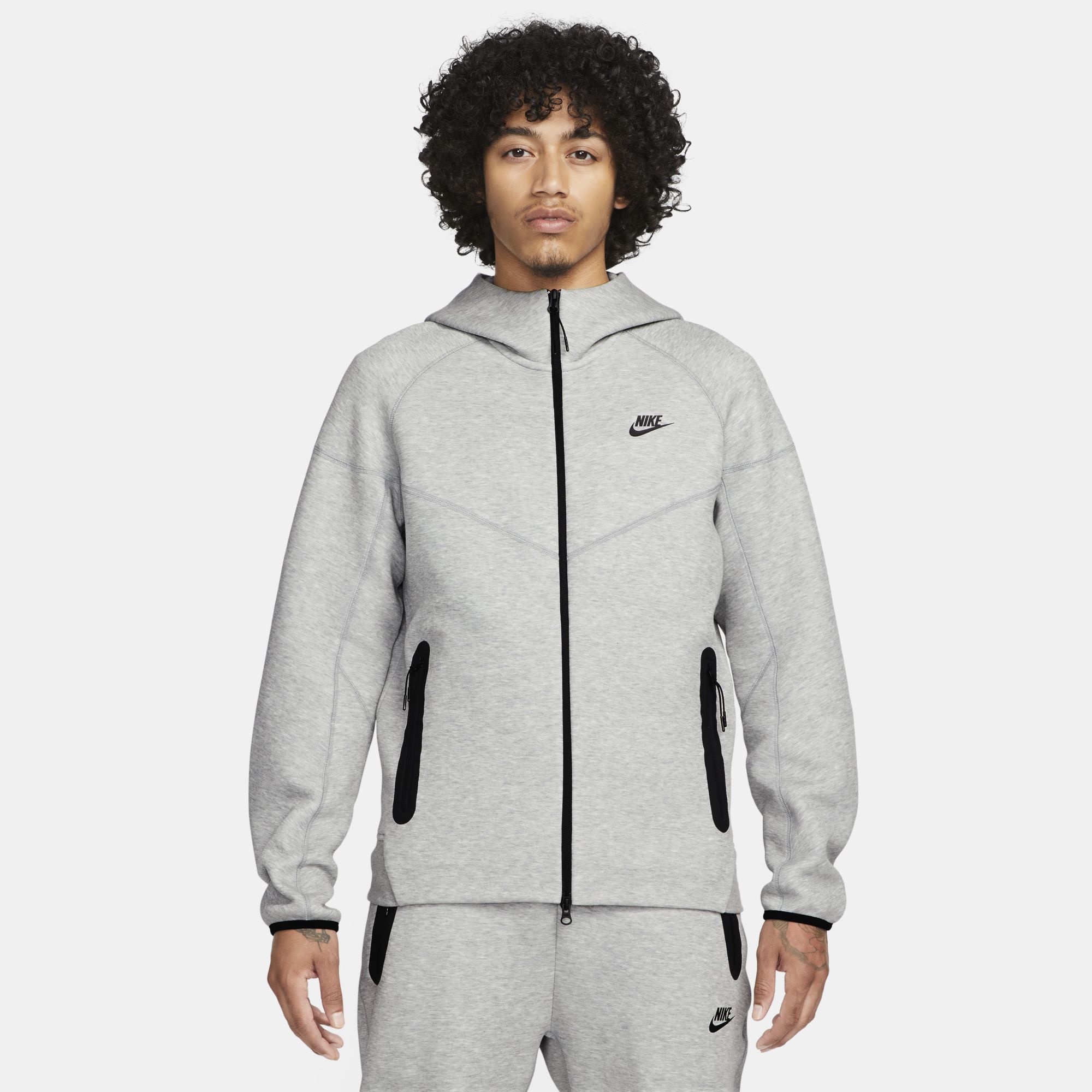 Compra Nike Sportswear Tech Fleece Windrunner por PEN 489.90 Nike Perú