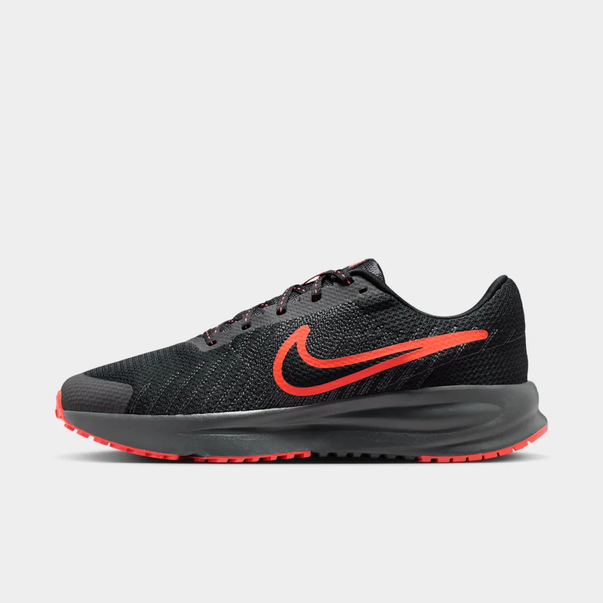 Nike Run Defy, Negro/Antracita/Carmes&iacute; brillante