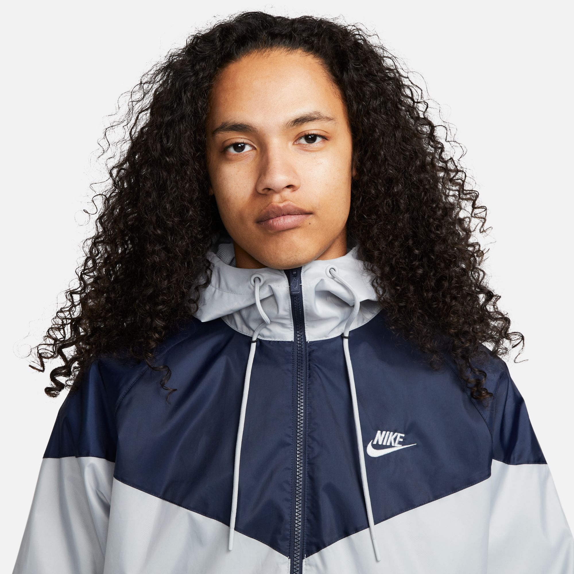 Compra Nike Sportswear Windrunner por PEN 399.90 Nike Per