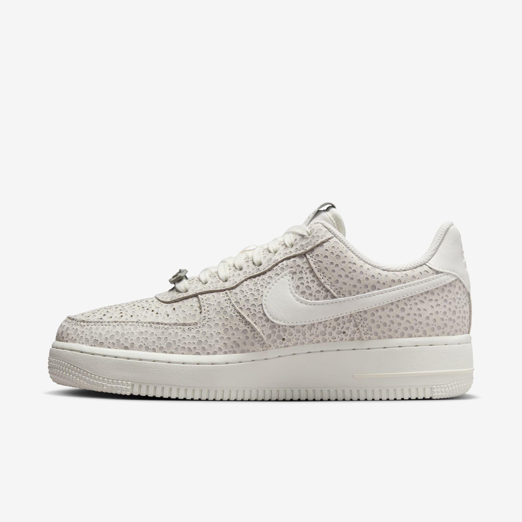 Compra Nike Air Force 1 07 Premium por PEN 689.90 Nike Peru