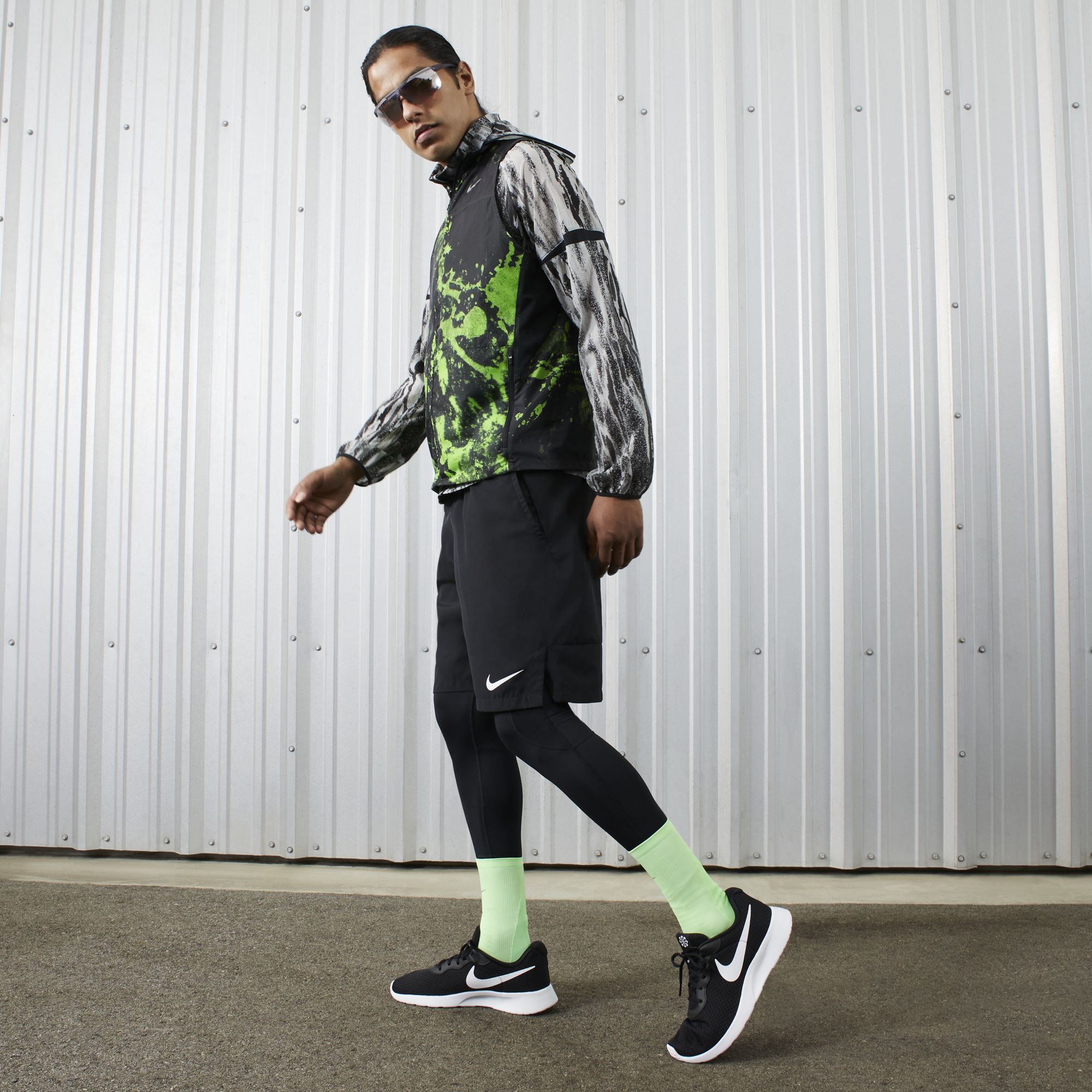 zapatillas nike tanjun blancas hombre