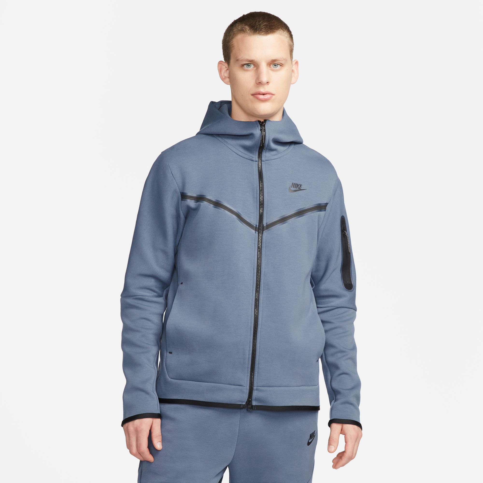 Compra Nike Sportswear Tech Fleece por PEN 449.90 Nike Peru
