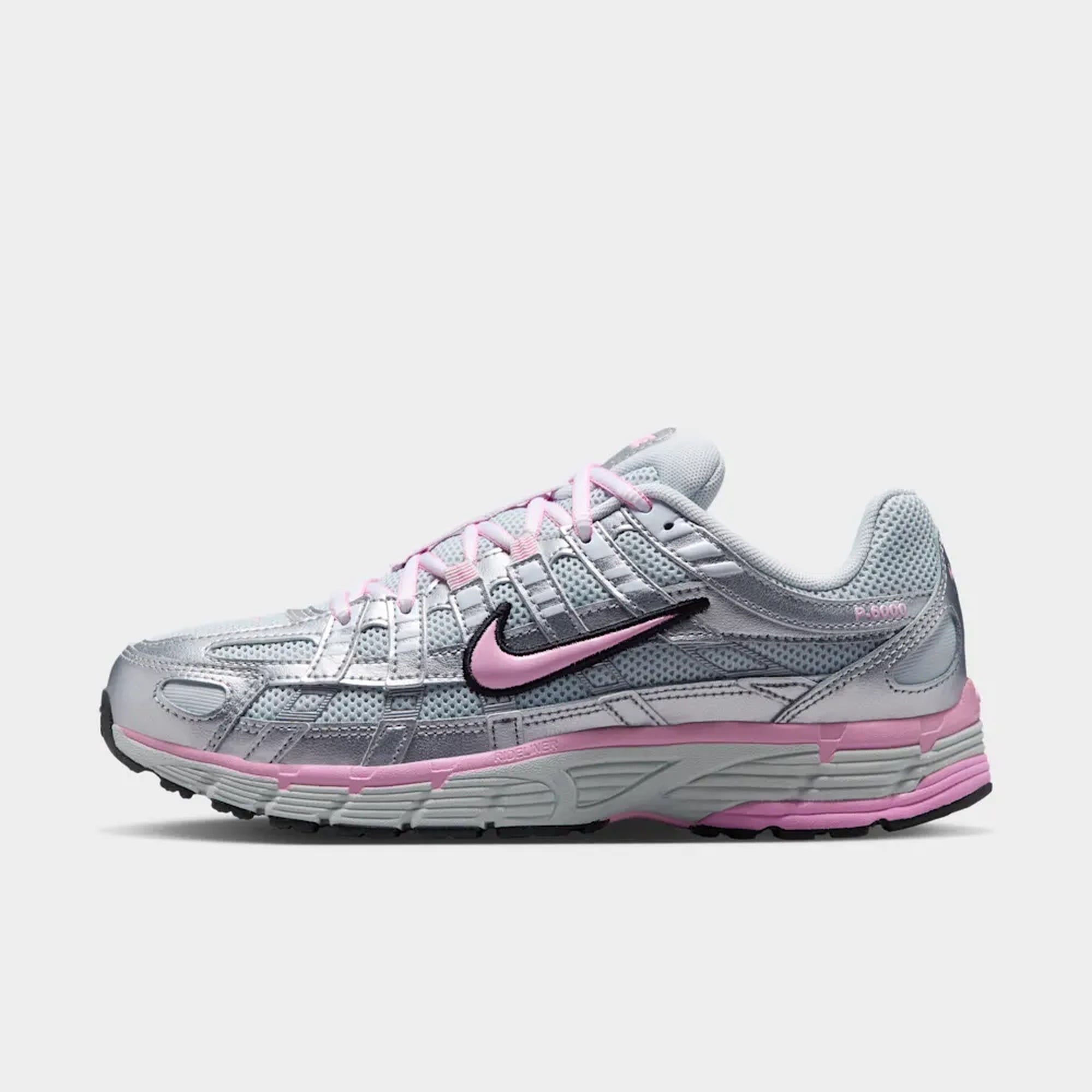 Nike&nbsp;P-6000, Platino puro/Plata metalizado/Negro/Rosa amanecer